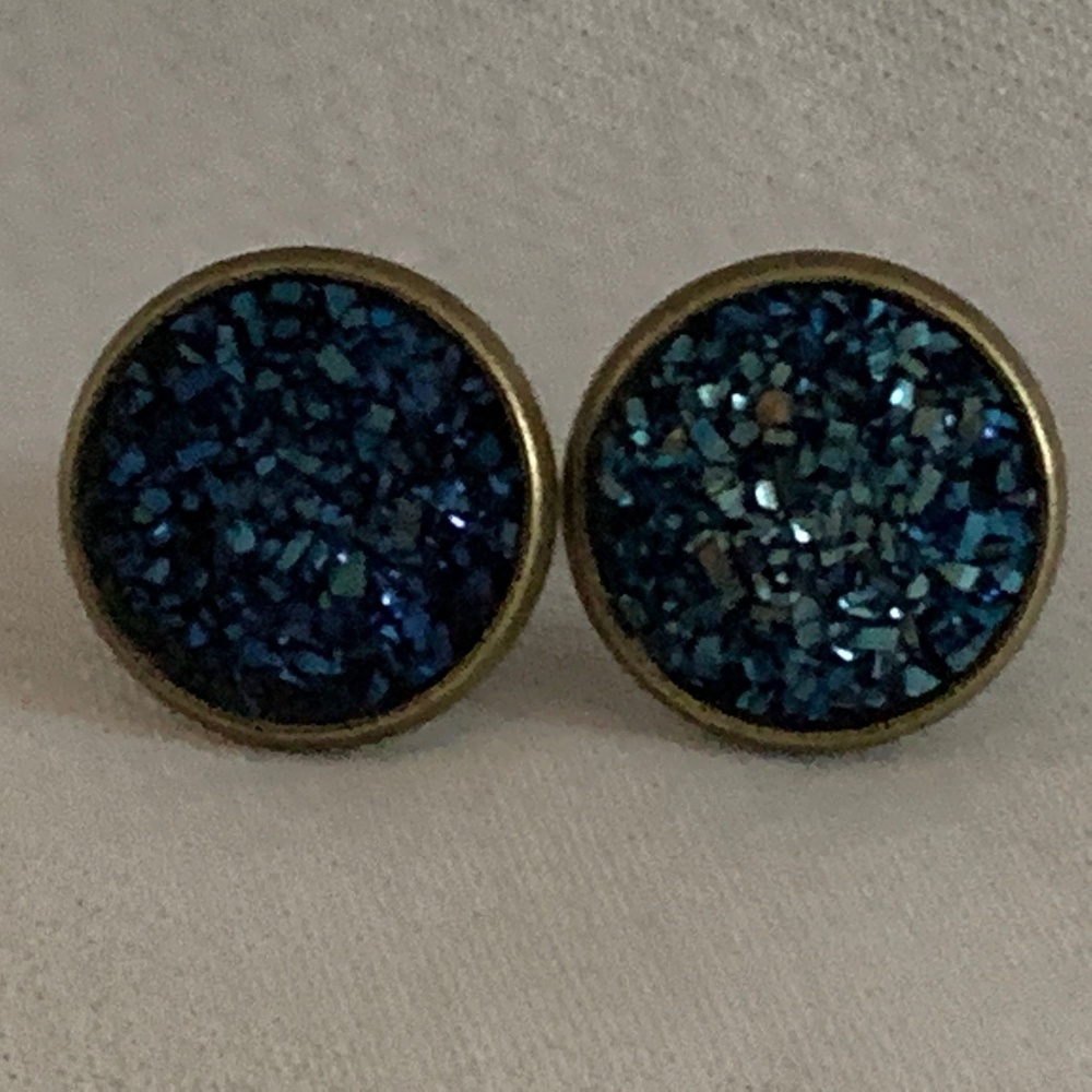 NWOT Bronze Stud Earrings Blue Druzy Stud Glitter
